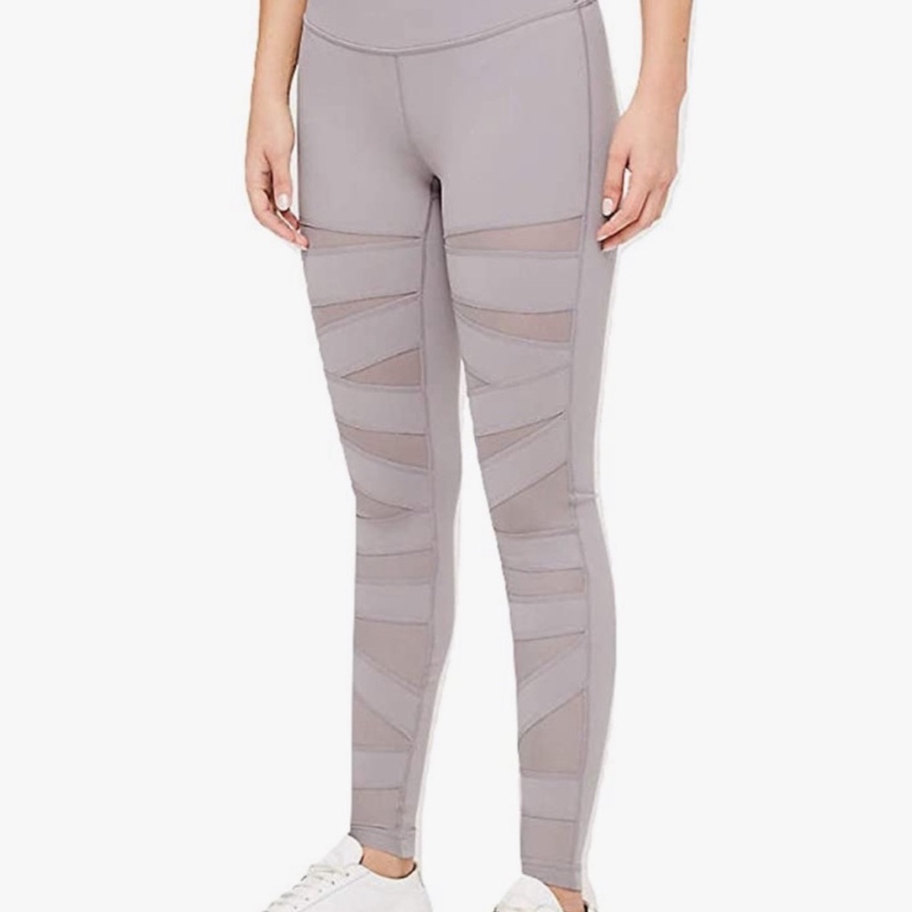 Wunder Under Tight
28" *Mesh